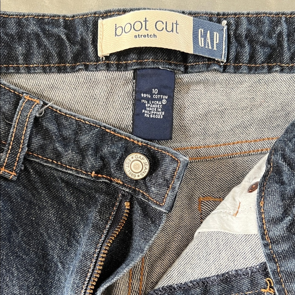 GAP Women's Dark Indigo Bootcut Stretch Jeans